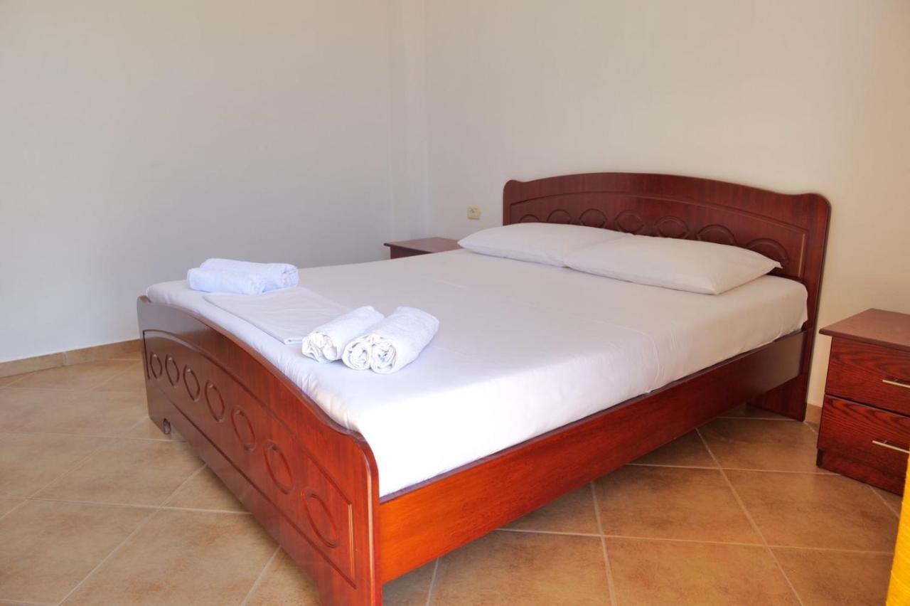 Vita Apartment - Spacious Garden And Balcony 5 Min To Beach & Center Ksamil Eksteriør bilde