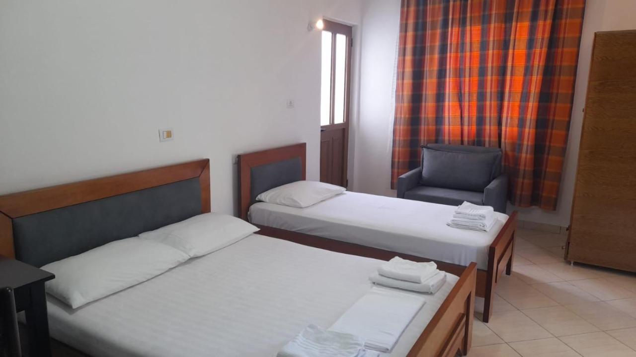 Vita Apartment - Spacious Garden And Balcony 5 Min To Beach & Center Ksamil Eksteriør bilde