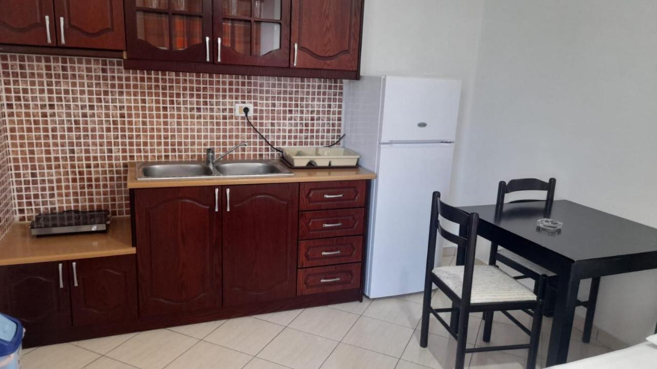 Vita Apartment - Spacious Garden And Balcony 5 Min To Beach & Center Ksamil Eksteriør bilde