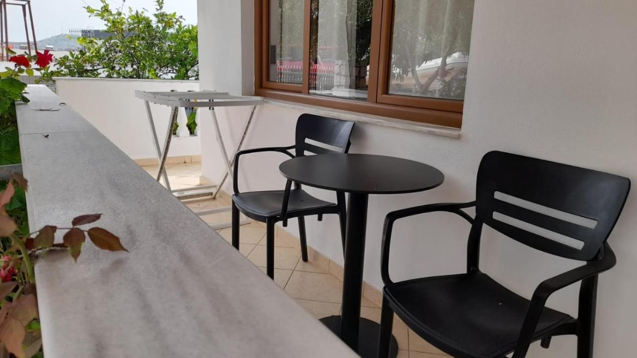 Vita Apartment - Spacious Garden And Balcony 5 Min To Beach & Center Ksamil Eksteriør bilde
