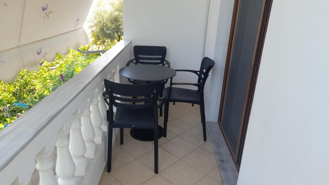 Vita Apartment - Spacious Garden And Balcony 5 Min To Beach & Center Ksamil Eksteriør bilde