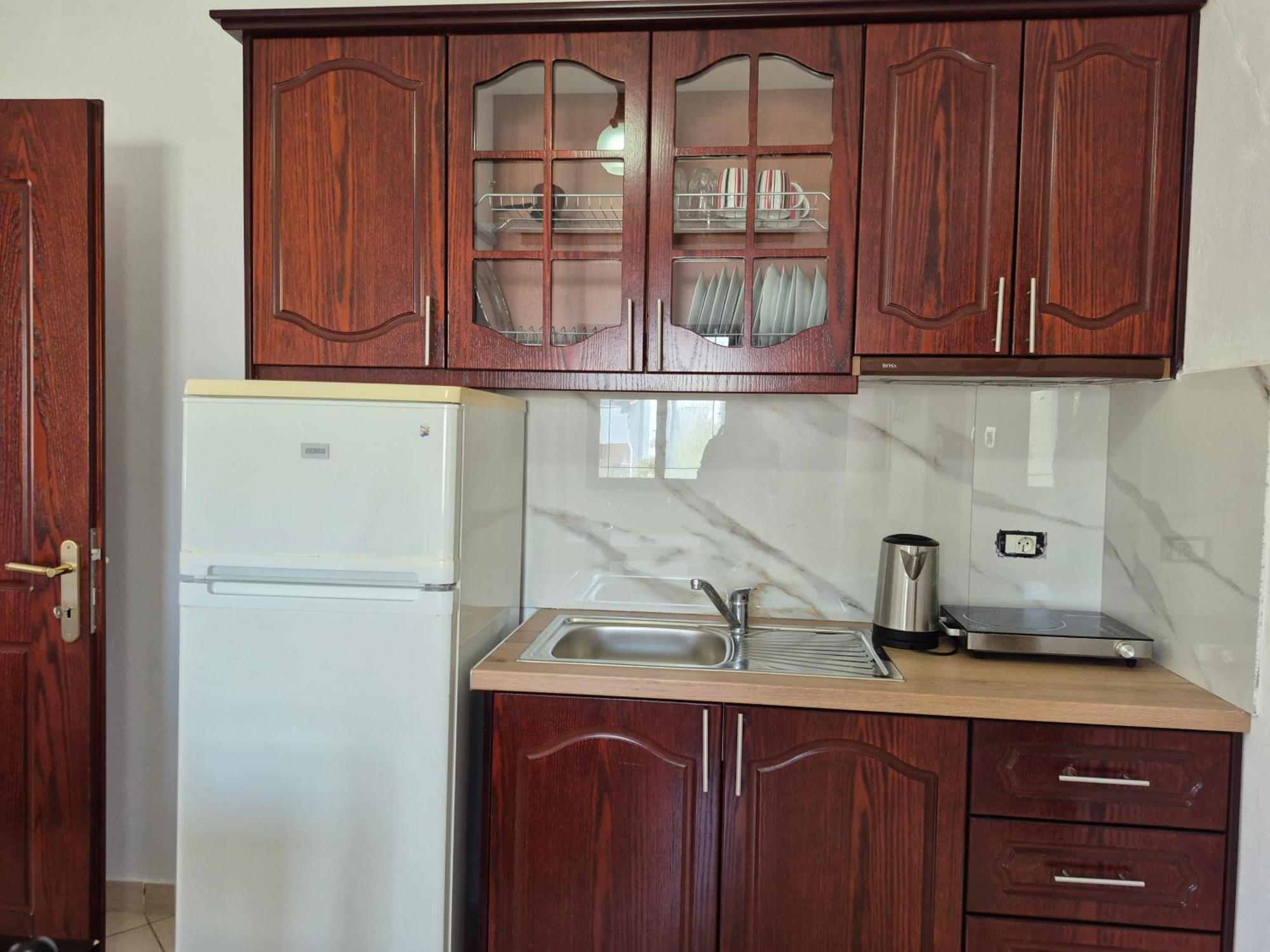 Vita Apartment - Spacious Garden And Balcony 5 Min To Beach & Center Ksamil Eksteriør bilde